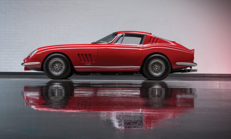1967 Ferrari 275 GTB/4 Berlinetta by Scaglietti. Preço estimado entre R$ 8,7 milhões e R$ 10,3 milhões