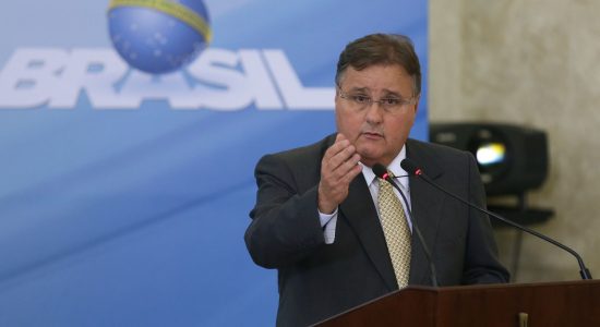 Ex-ministro Geddel Vieira Lima é acusado de lavagem de dinheiro e