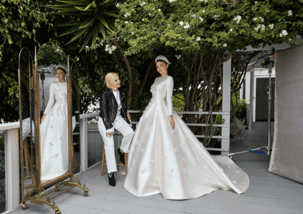 03-miranda-kerr-wedding-dress-evan-spiegel-vogue-august-2017