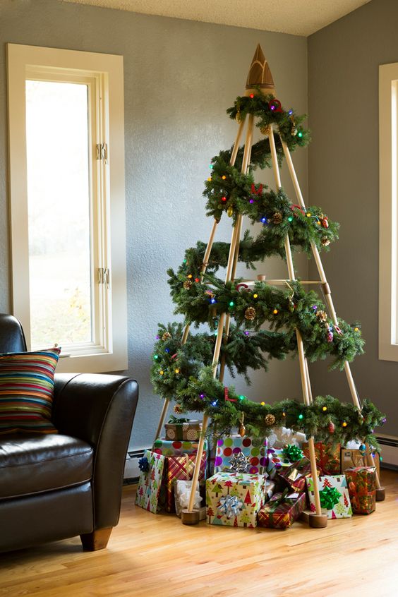 É possível inovar na hora de montar a árvore de Natal
