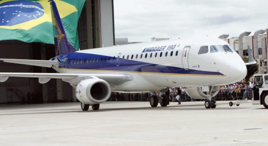 Boeing desiste de comprar a Embraer