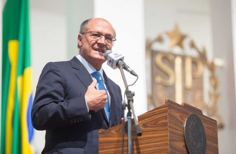 Geraldo Alckmin diz que o Brasil não suporta mais o populismo do PT e o populismo de Bolsonaro