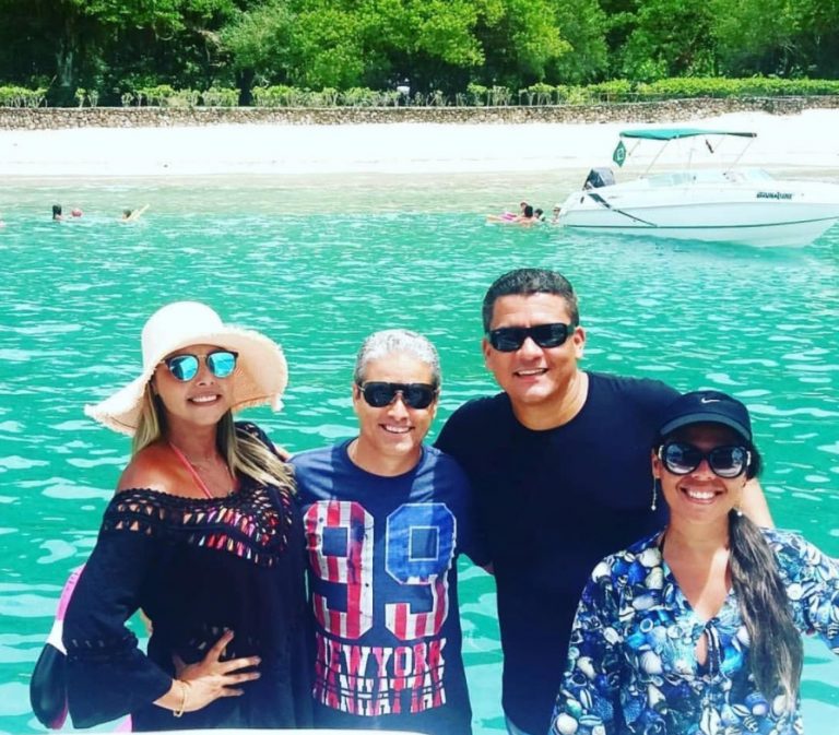 Geraldo Guimarães curte férias de janeiro com a família e encontra com amigos