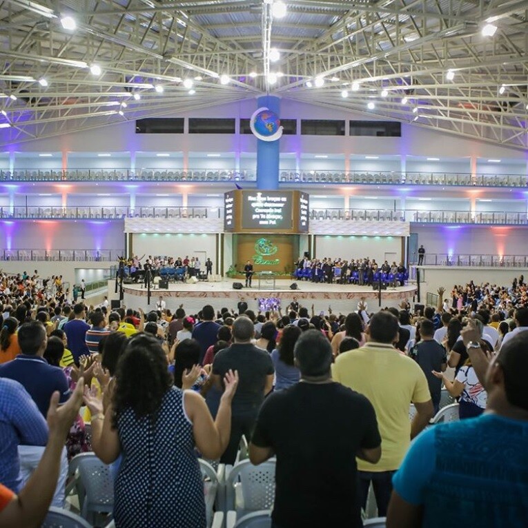Cerca de 5 mil pessoas participam de culto na AD. Canaã, em Fortaleza