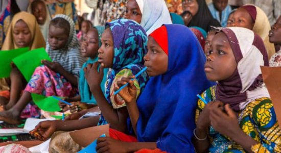 Grupo terrorista Boko Haram sequestra crianças e as usa em ataques terroristas