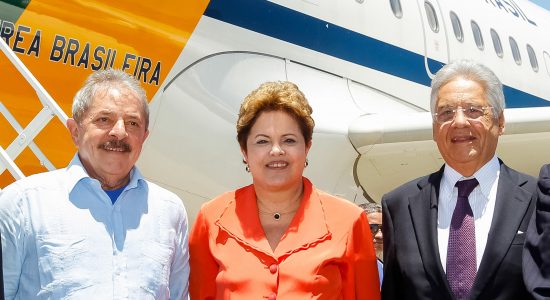 Ex-presidentes Luiz Inácio Lula da Silva, Dilma Rousseff e Fernando Henrique Cardoso em 2013