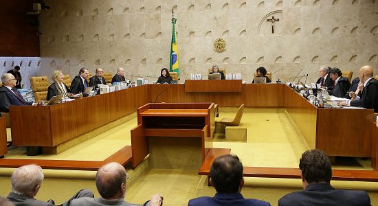 Ministros do STF decidem se Corte deve julgar pedido de Habeas Corpus da defesa do ex-presidente Lula