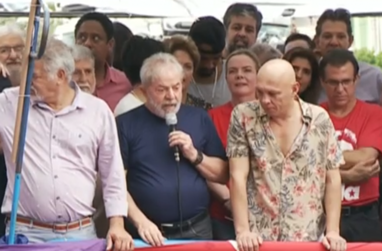 PGR denuncia Lula e outros petistas