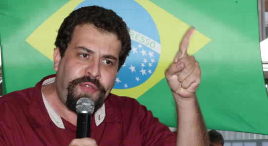 Guilherme Boulosfoi oficializado candidato à Presidência da República pelo PSOL