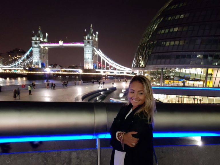Bruna Karla está em Londres