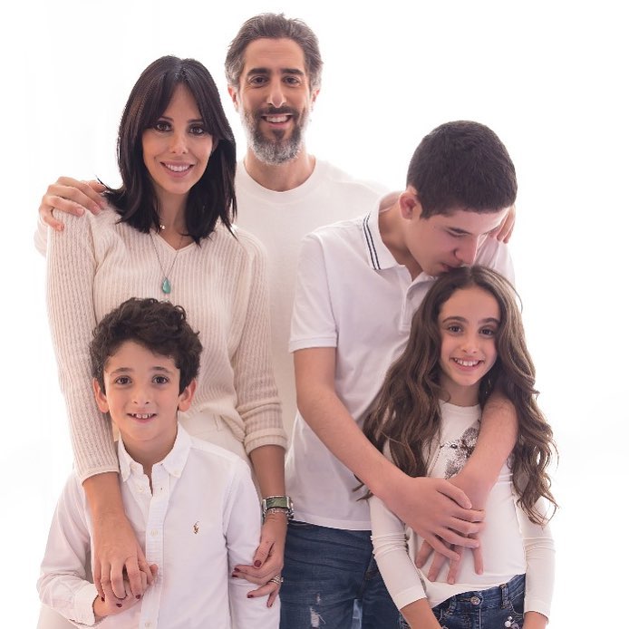 Marcos Mion e família