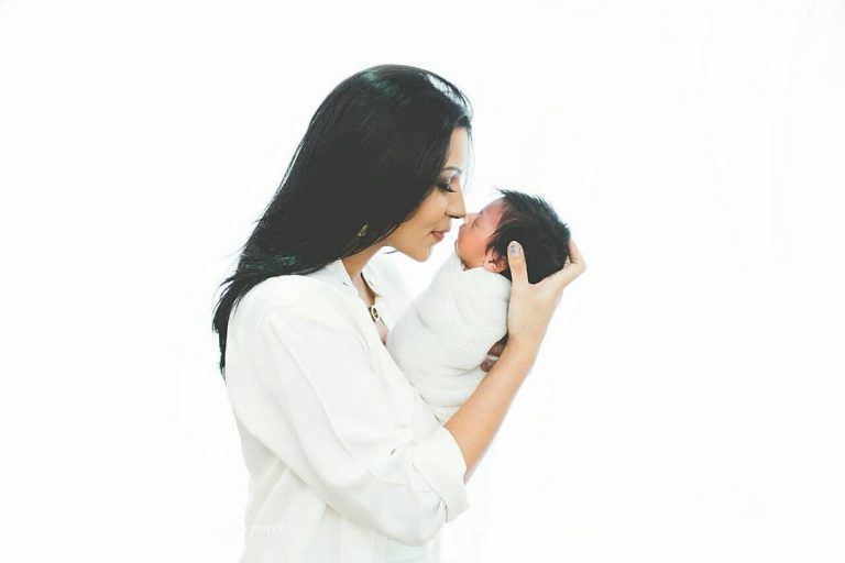 Ensaio newborn de Enrico, filho de Jenny Miranda pelo Estúdio Maternity
