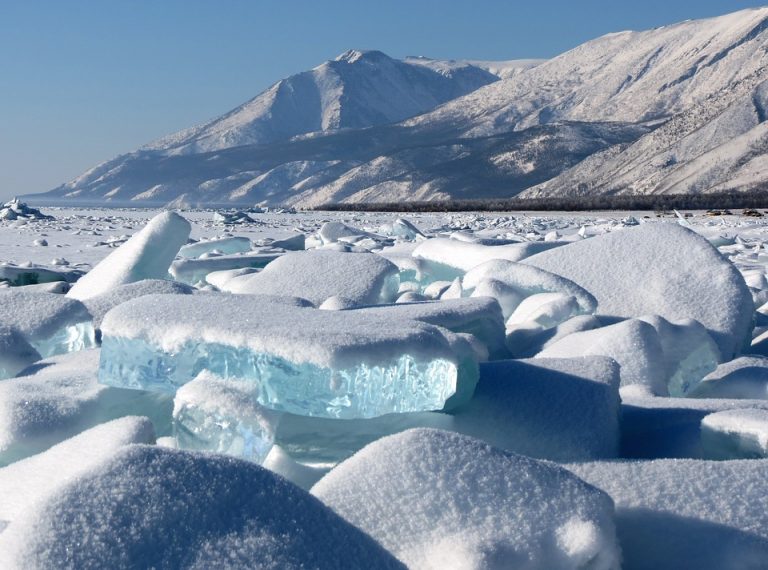 O lago Baikal é considerado o mais profundo do mundo