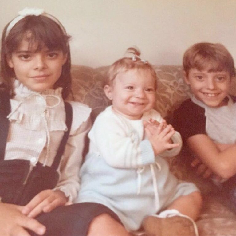 Os três filhos, Ana Paula, Mariana e André durante a infância