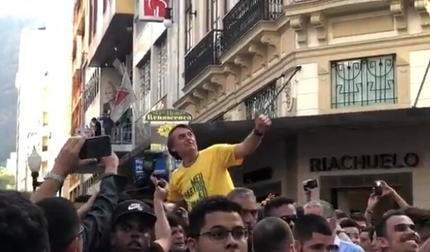 Jair Bolsonaro levou facada durante campanha