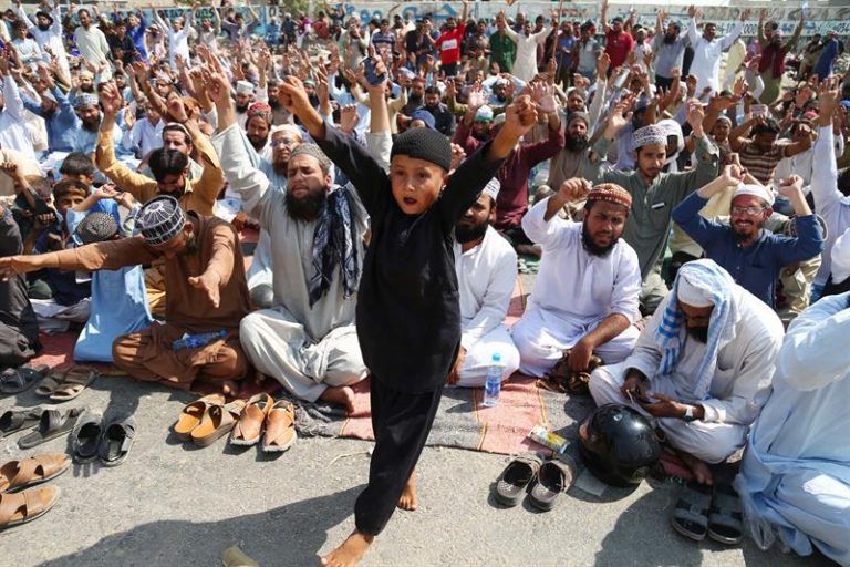 Islamitas fizeram diversos protestos pedindo sua execução durante o processo
