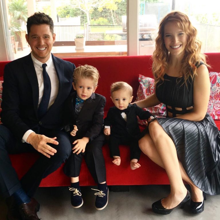 O cantor Michael Bublé e sua família