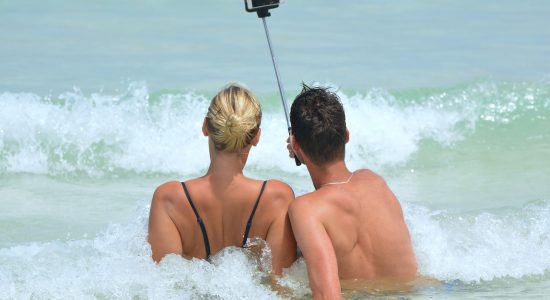 Projeto de Lei do vereador Zico quer refrear uso do bastão de selfie