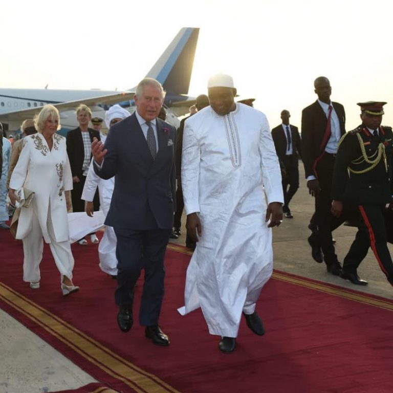 Príncipe Charles e Camilla fazem viagem oficial pela África Ocidental