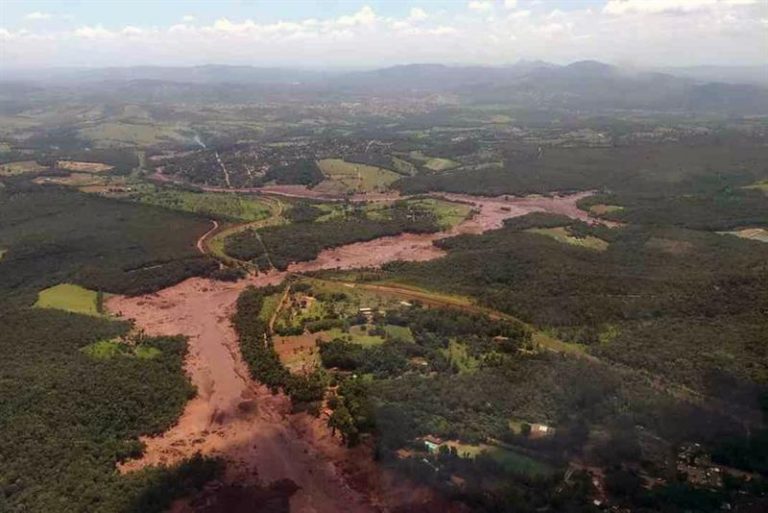 Barragem da Vale em Brumadinho, MG, se rompeu no dia 25 de janeiro