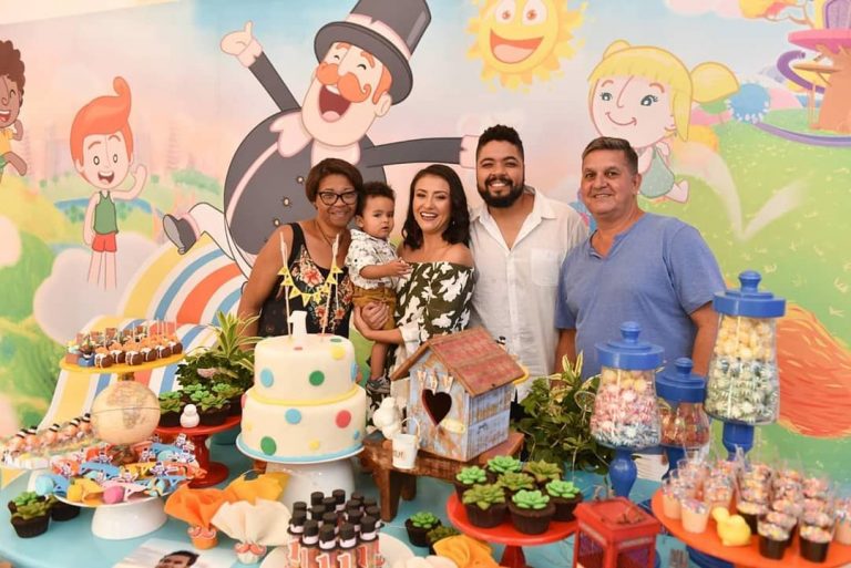 Gustavo Farias comemora primeiro aniversário do filho Benjamin