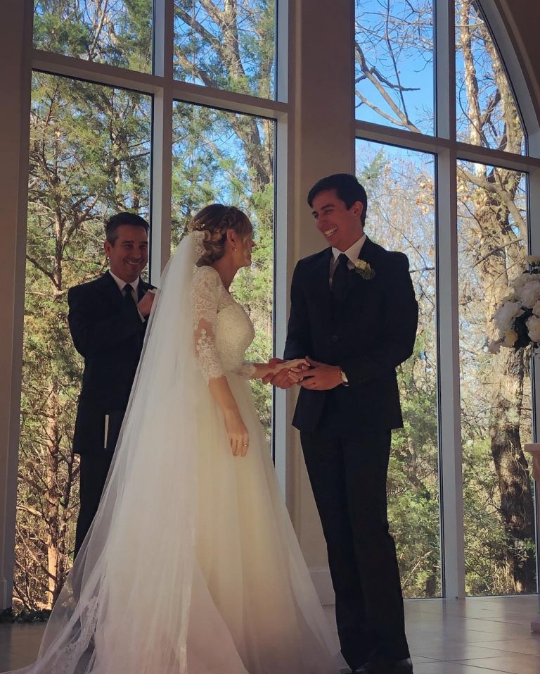 Danny Quinlan se casa com Joel Brisky no Texas, Estados Unidos