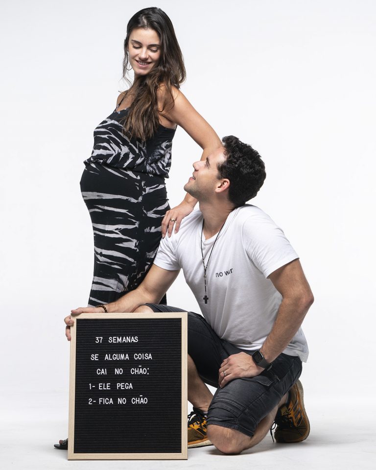 Thiago e a Gabriela esperam pelo primeiro filho