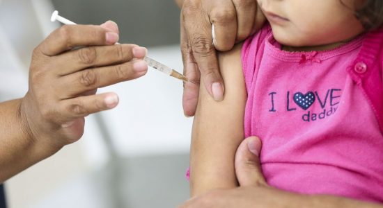 Vacinação contra gripe foi ampliada pelo Ministério da Saúde