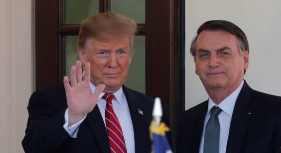 Trump e Bolsonaro se encontram na Casa Branca