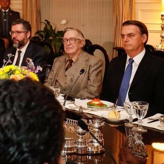 Jantar com autoridades aconteceu na casa do embaixador do Brasil em Washington, Sérgio Amaral