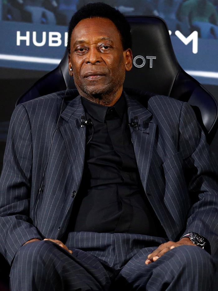 Pelé participou de uma entrevista de rádio com o jogador Kylian Mbappé