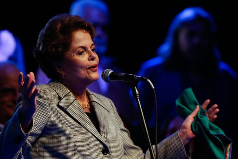 Dilma Rousseff durante discurso na Argentina