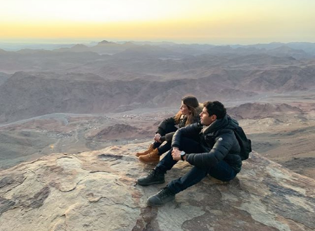 Ator e sua esposa subiram o Monte Sinai