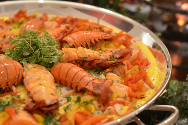 Menu contém pratos com lagosta