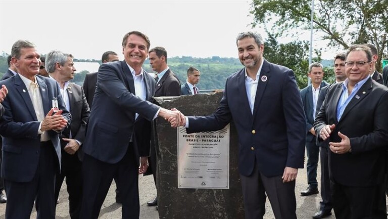 Bolsonaro e Benítez inauguraram obras para nova ponte