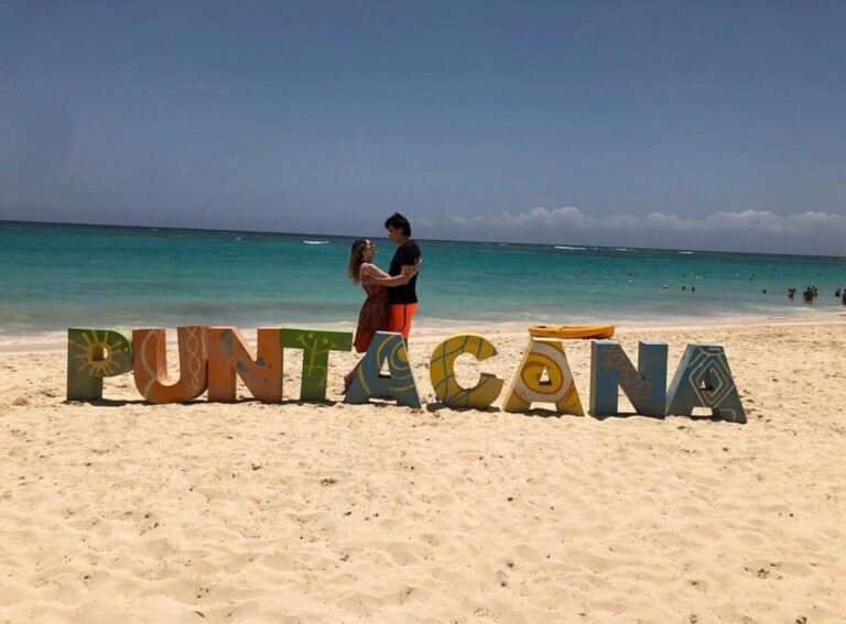 Elaine de Jesus curte férias em Punta Cana