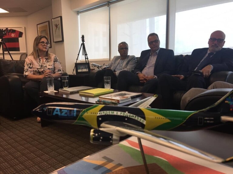 Marisa Lobo participou de encontro no Consulado Brasileiro em Miami
