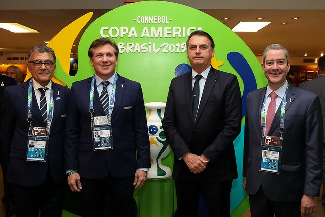 Bolsonaro foi à estreia do Brasil na Copa América