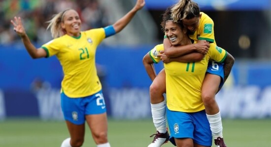 Seleção feminina estreou com tudo na Copa do Mundo e venceu a Jamaica por 3 a 0. Todos os gols foram marcados por Cristiane