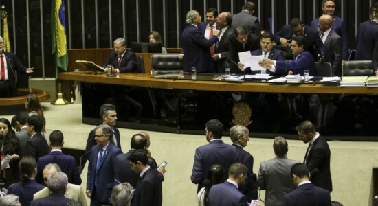 Congresso derruba 18 vetos de Bolsonaro na lei de abuso de autoridade