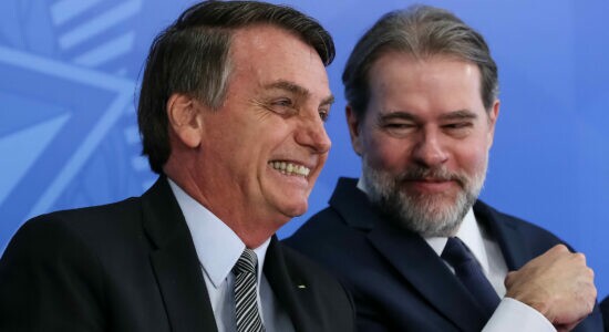 Presidente Jair Bolsonaro e o ministro Dias Toffoli, do STF