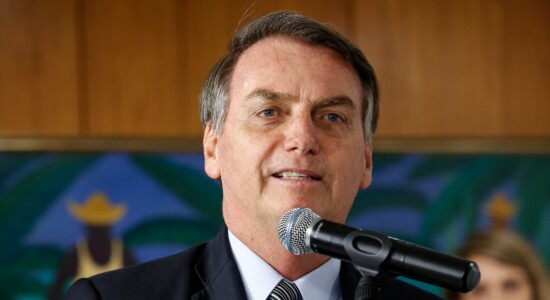 Presidente Jair Bolsonaro comemora a criação de empregos em setembro