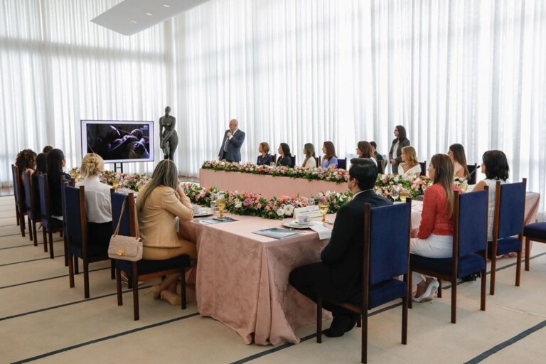 Michelle Bolsonaro se reuniu com primeiras-damas de estados brasileiros