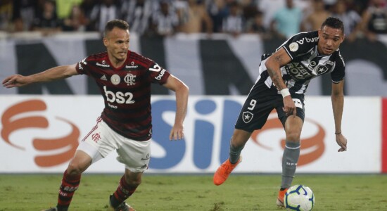 Flamengo derrota o Botafogo