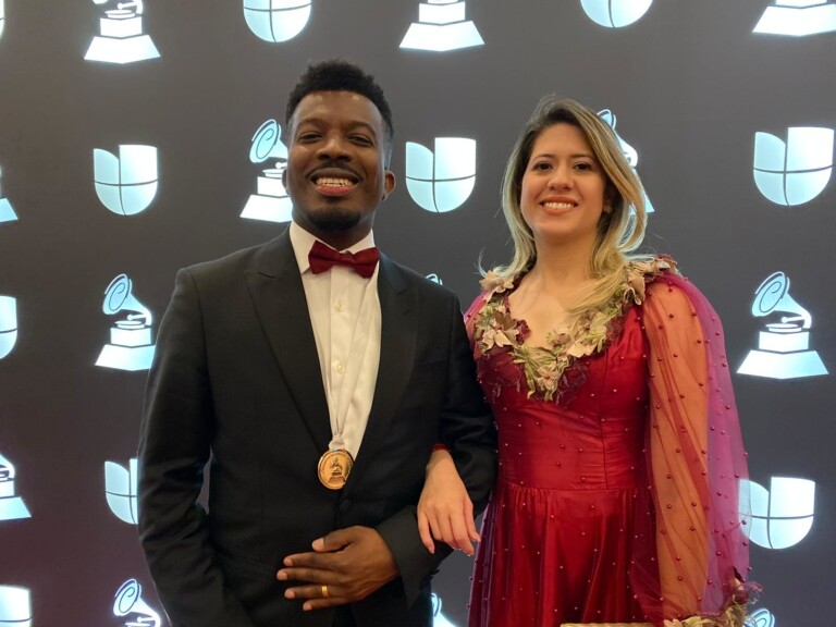 Delino Marçal vence o Grammy Latino