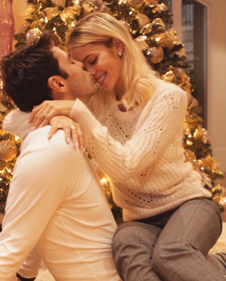 Carol Dias e Kaká fazem ensaio romântico de Natal