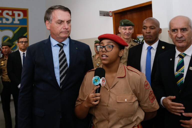 Presidente Jair Bolsonaro durante Solenidade no Colégio Militar de SP