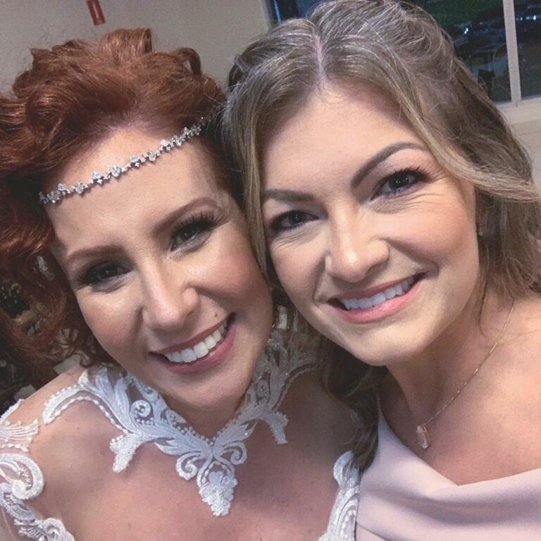 Carla Zambelli e coronel Aginaldo se casam em templo maçom