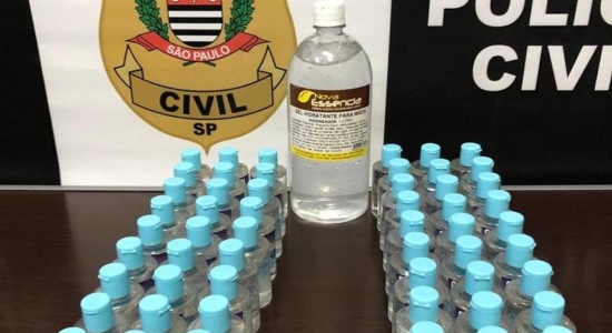Homem é preso vendendo álcool em gel falsificado em SP