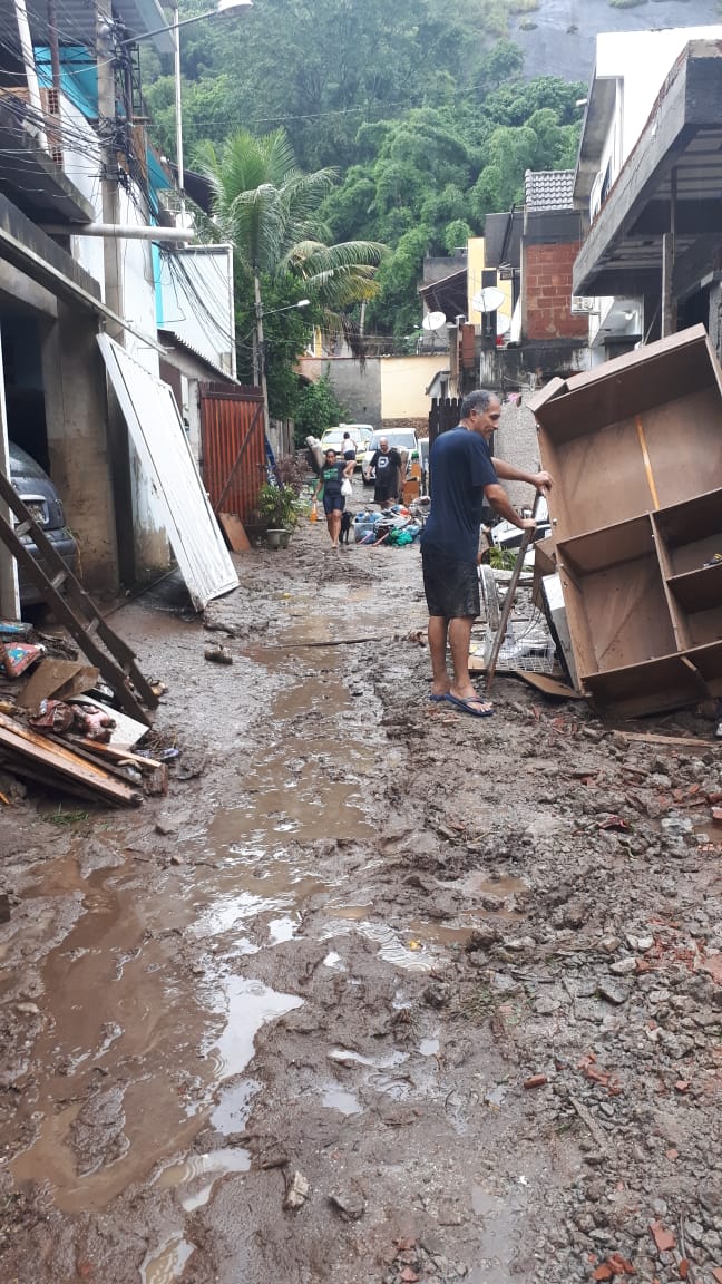Chuva deixou estragos na Taquara, Zona Oeste do Rio
